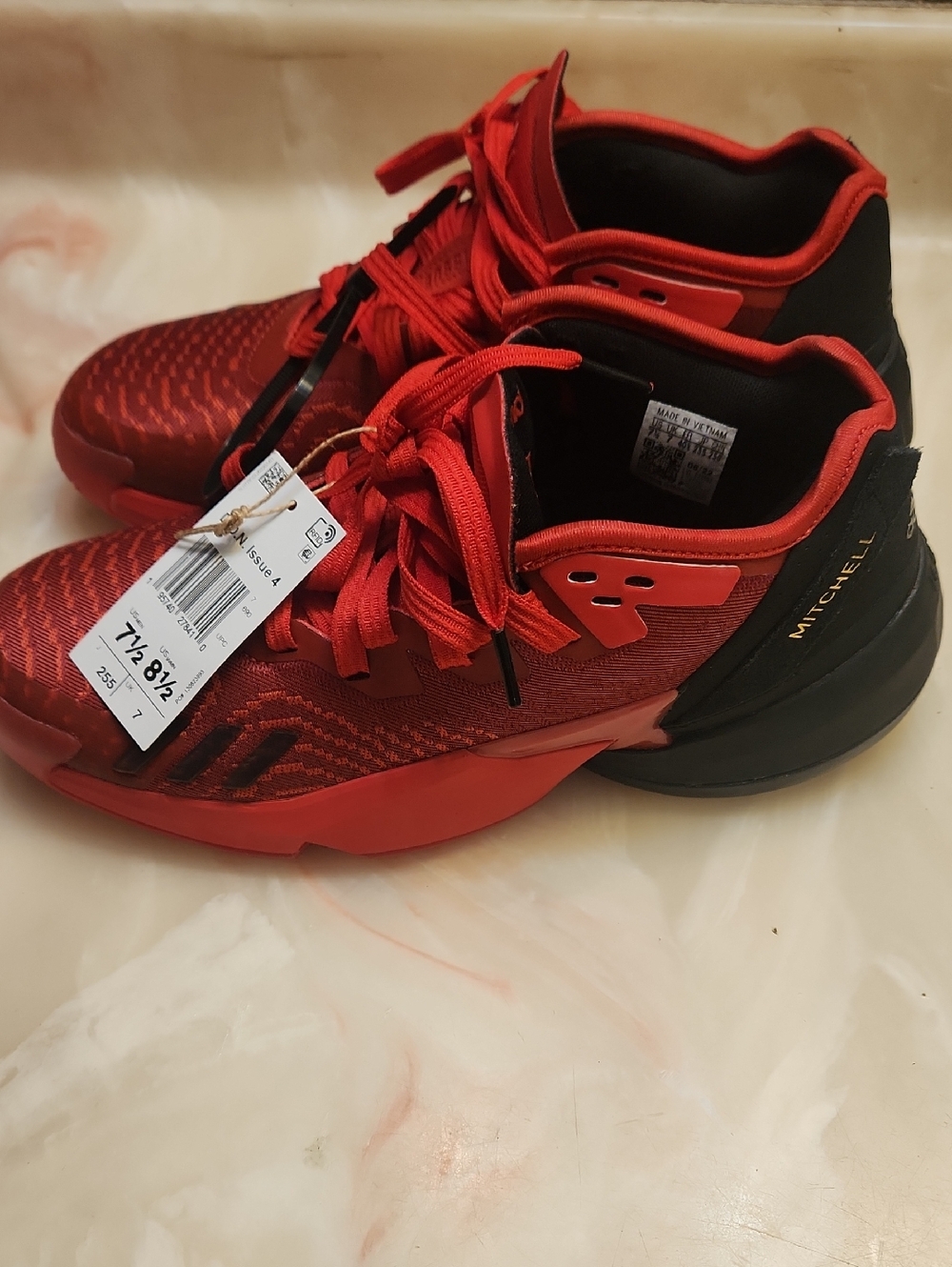 Mitchell D.O.N. Issue 4 Adidas Men's Athletic Shoes Or Womens Size 8.5